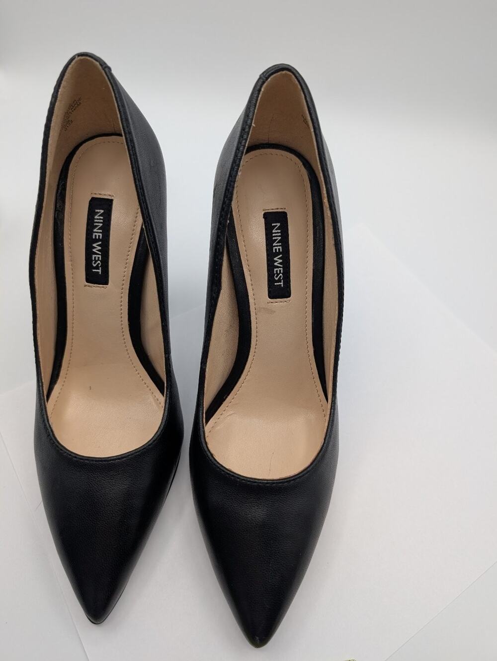Nine West WNTRENDZ Black Leather Pointed Toe Slip-On Pumps Heels 6/5.5 READ